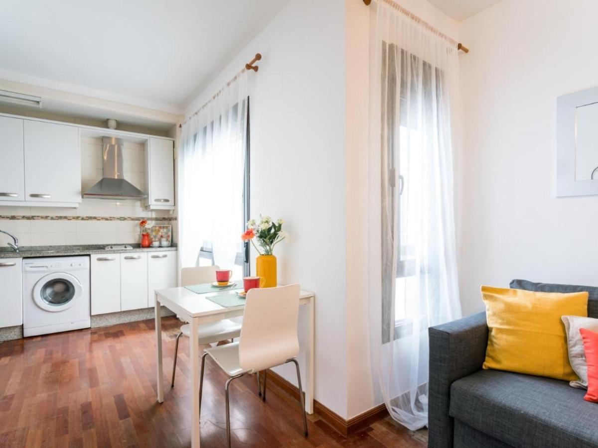 Апартаменты Holi-Rent Santa Marina Севилья Экстерьер фото