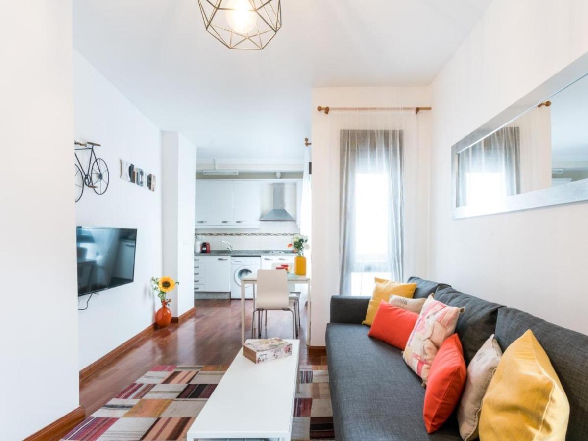 Апартаменты Holi-Rent Santa Marina Севилья Экстерьер фото